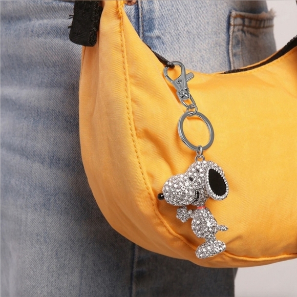 🔹️Peanuts🔹️snoopyCrystal Bling 3D Keychain-Sparkling peanut  bag Charm ✨️ - Picture 8 of 12